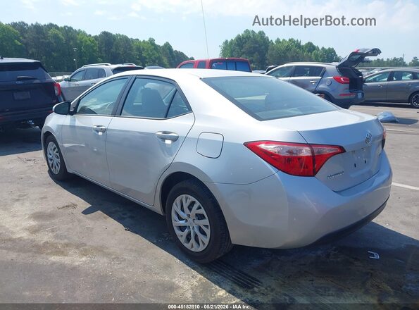 5YFBURHE4JP777791 2018 TOYOTA COROLLA Silver Tył lewy