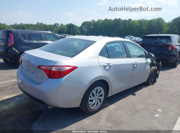 5YFBURHE4JP777791 2018 TOYOTA COROLLA Silver Tył prawy
