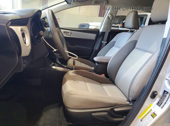 5YFBURHE6JP848604 2018 TOYOTA COROLLA Silver 