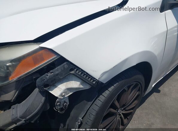 5YFBURHEXGP538576 2016 TOYOTA COROLLA White 