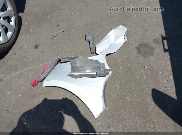 5YFEPMAE0MP166226 2021 TOYOTA LL Silver ხელსაწყოთა პანელის ხედი