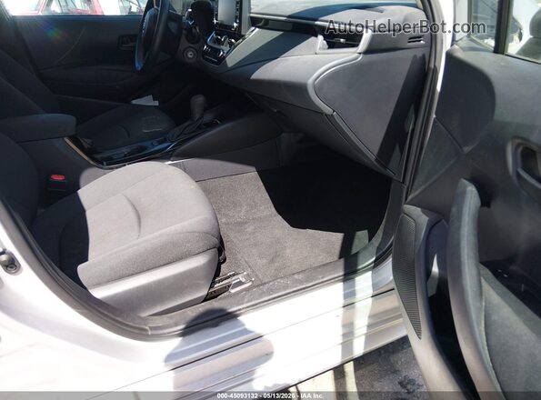 5YFEPMAE0NP376911 2022 TOYOTA LL Silver Vista interior delantera
