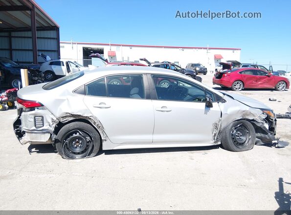 5YFEPMAE0NP376911 2022 TOYOTA LL Silver Vista interior trasera