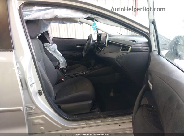 5YFEPMAE2MP212865 2021 TOYOTA COROLLA Silver წინა სალონის ხედი