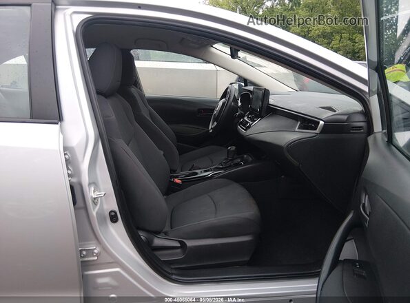 5YFEPMAE2NP336829 2022 TOYOTA LL Silver Widok wnętrza z przodu