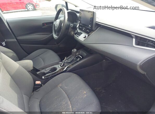 5YFEPMAE3NP361254 2022 TOYOTA COROLLA Черный Вид салона спереди