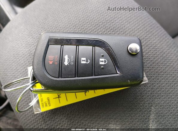 5YFEPMAE4MP166357 2021 TOYOTA LL Silver Widok deski rozdzielczej