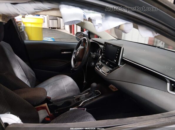 5YFEPMAE6MP251264 2021 TOYOTA COROLLA Light Blue Вид салона спереди