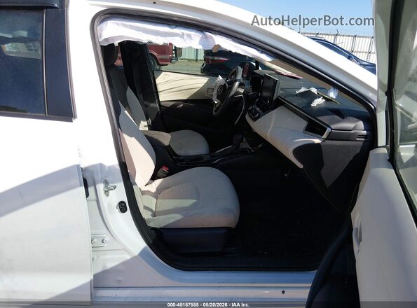 5YFEPMAE6NP303400 2022 TOYOTA COROLLA Белый Вид салона спереди