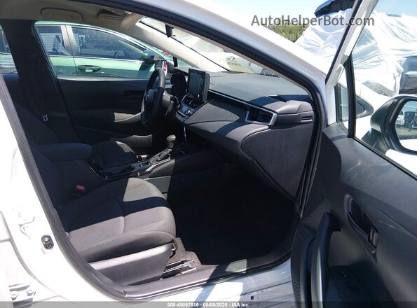 5YFEPMAE6NP309052 2022 TOYOTA LL White Vista interior delantera