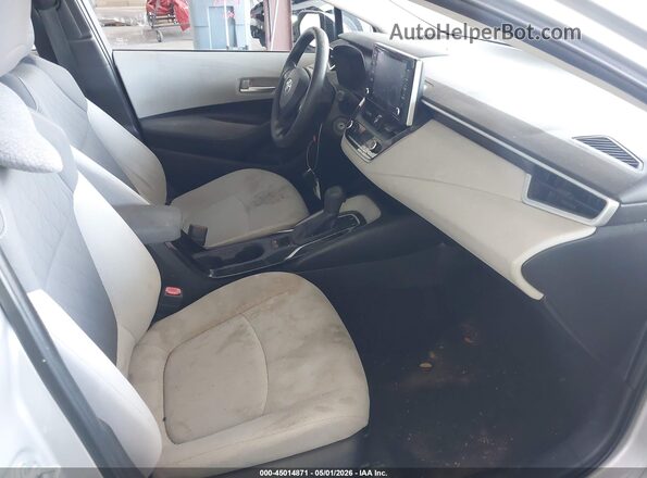 5YFEPMAE7MP186019 2021 TOYOTA LL Silver Սալոնի դիմացի տեսք