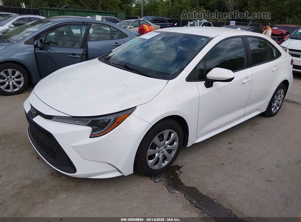 5YFEPMAE8NP318335 2022 TOYOTA COROLLA White Front left