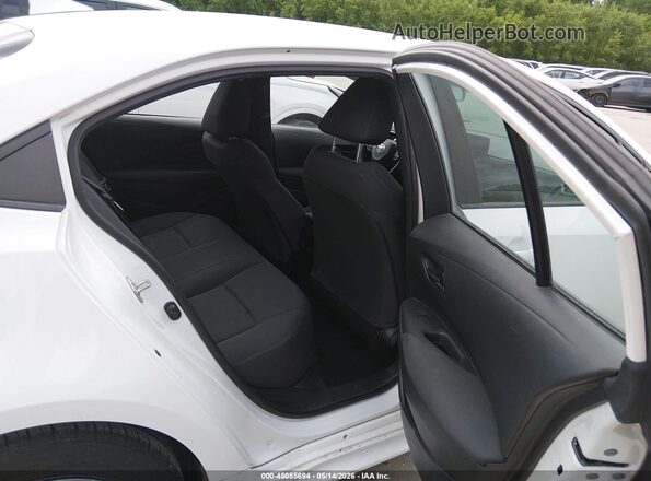 5YFEPMAE8NP318335 2022 TOYOTA COROLLA White VIN sticker view