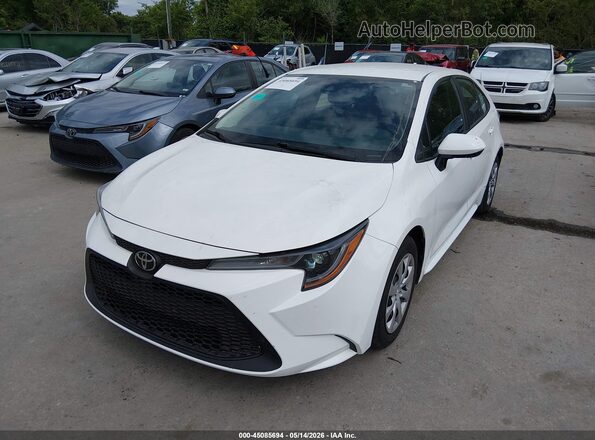 5YFEPMAE8NP318335 2022 TOYOTA COROLLA White Front view