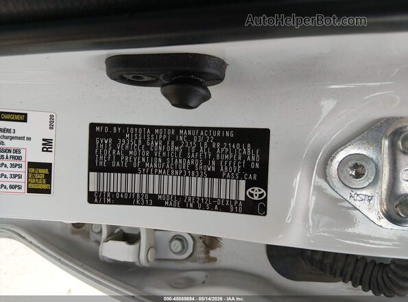 5YFEPMAE8NP318335 2022 TOYOTA COROLLA White Engine compartment view