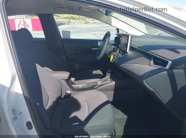 5YFEPRAE3LP020978 2020 TOYOTA COROLLA White Front interior view