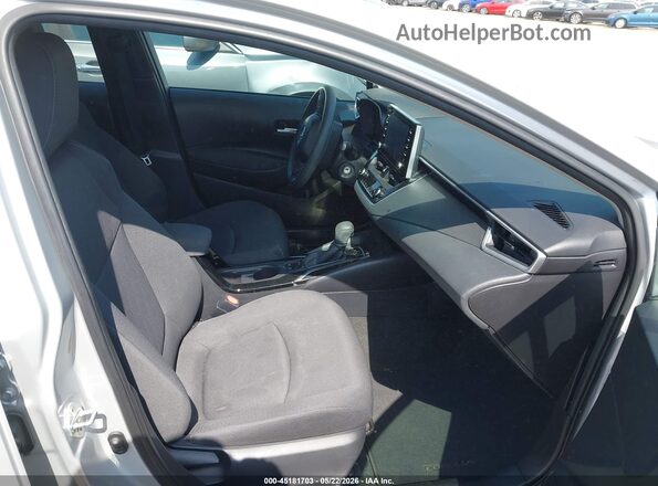 5YFEPRAE7LP106942 2020 TOYOTA COROLLA Silver Front interior view