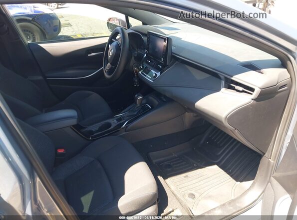 5YFS4MCE9NP109033 2022 TOYOTA LL Синий Вид салона спереди