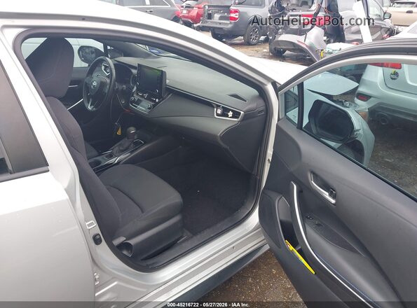 5YFS4MCEXNP113236 2022 TOYOTA COROLLA Silver Front interior view