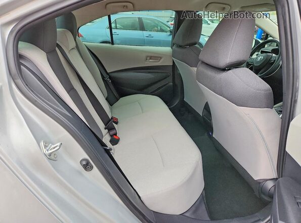 5YFVPMAE7NP294318 2022 TOYOTA COROLLA Серебряный 