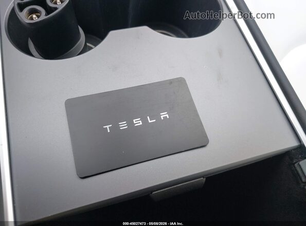 5YJ3E1EA2PF582829 2023 TESLA MODEL 3 Белый Вид панели приборов