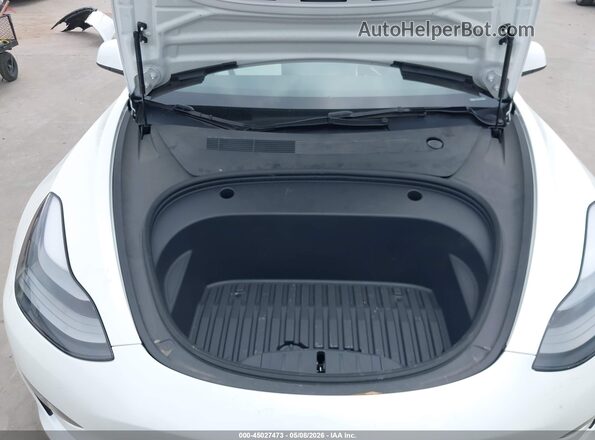 5YJ3E1EA2PF582829 2023 TESLA MODEL 3 Белый Вид сзади