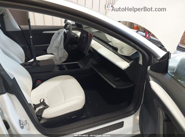 5YJ3E1EA5PF511494 2023 TESLA MODEL 3 Белый Вид салона спереди