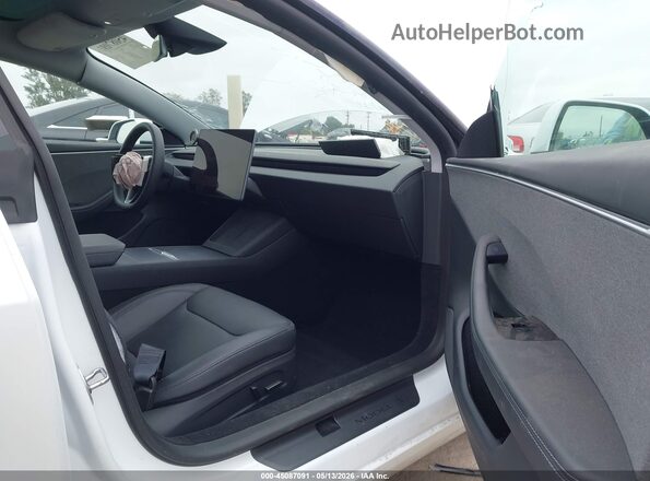 5YJ3E1EA6SF005231 2025 TESLA MODEL 3 White Front interior view