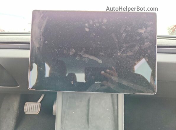 5YJ3E1EA7SF046306 2025 TESLA MODEL Gray Instrument cluster view