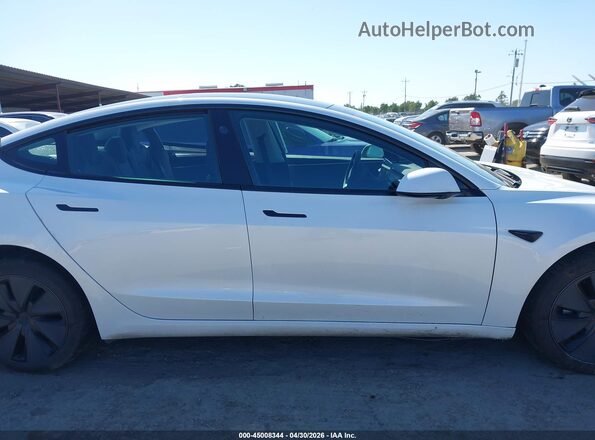 5YJ3E1EA8SF041485 2025 TESLA MODEL 3 Белый Вид задней части салона