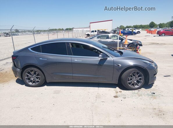 5YJ3E1EB0KF205367 2019 TESLA MODEL 3 Gray Vista interior trasera