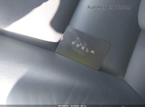 5YJ3E1EB0KF408419 2019 TESLA MODEL 3 White წინა პანელის ხედი