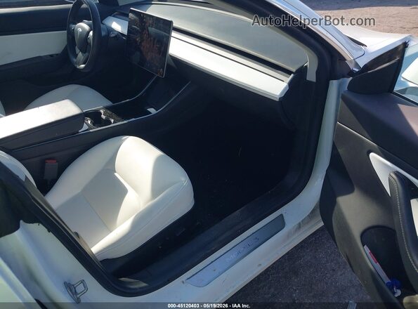5YJ3E1EB0KF513008 2019 TESLA MODEL 3 White წინა სალონის ხედი