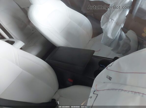 5YJ3E1EB0MF975894 2021 TESLA MODEL 3 Белый Вид салона спереди
