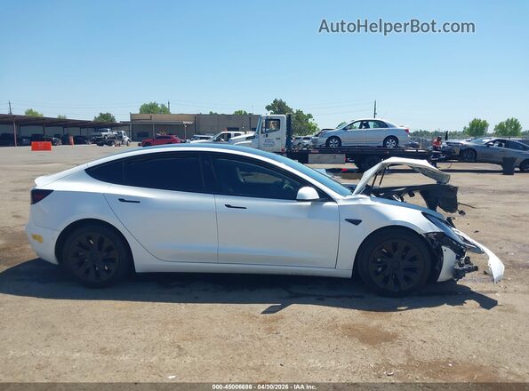 5YJ3E1EB0NF229737 2022 TESLA MODEL 3 White Սարքավորումների վահանակի տեսք