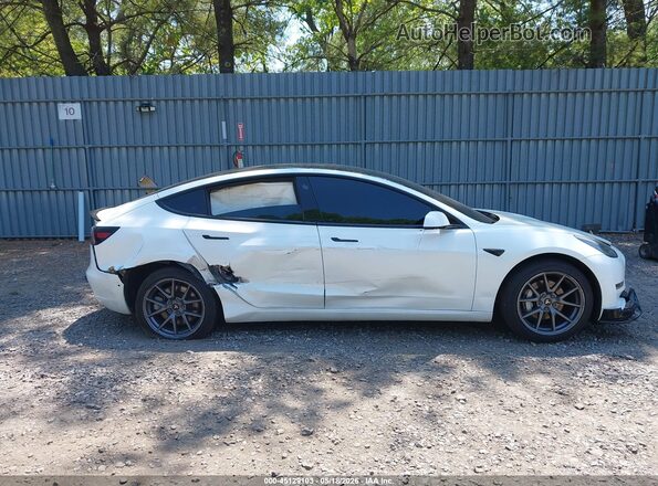 5YJ3E1EB0NF245517 2022 TESLA MODEL 3 White უკანა სალონის ხედი