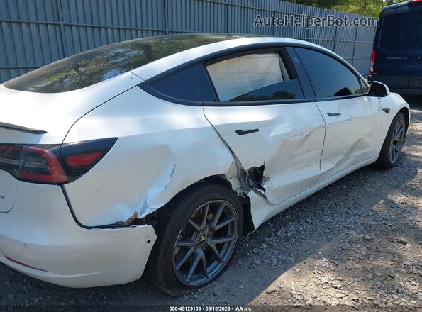 5YJ3E1EB0NF245517 2022 TESLA MODEL 3 White 