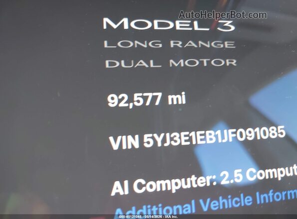 5YJ3E1EB1JF091085 2018 TESLA MODEL 3 Серый 