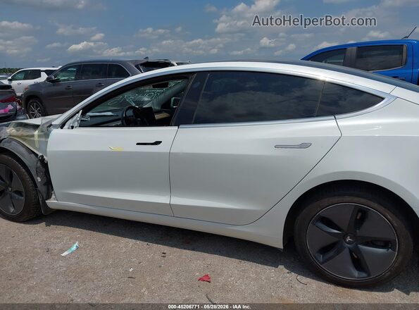 5YJ3E1EB1JF094875 2018 TESLA MODEL 3 White Widok wnętrza 360 stopni