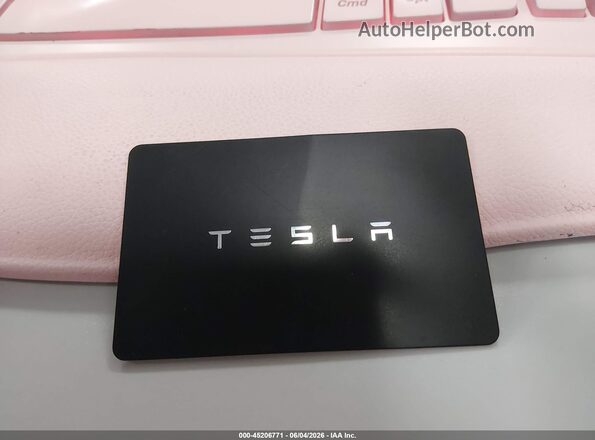 5YJ3E1EB1JF094875 2018 TESLA MODEL 3 White Widok deski rozdzielczej