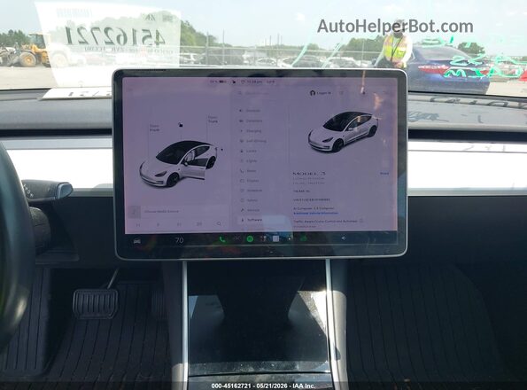 5YJ3E1EB1JF096965 2018 TESLA MODEL 3 White 