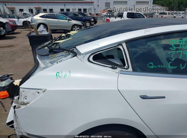 5YJ3E1EB1JF096965 2018 TESLA MODEL 3 White 