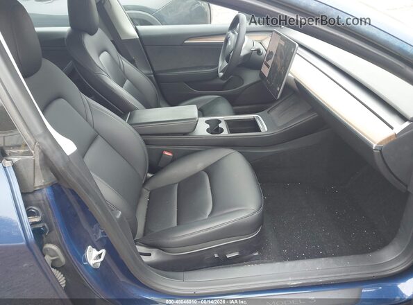 5YJ3E1EB1NF106772 2022 TESLA MODEL 3 Синий Вид салона спереди