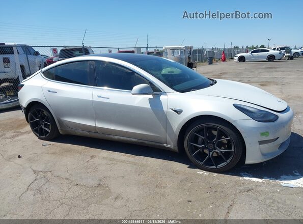 5YJ3E1EB2KF512538 2019 TESLA MODEL 3 White Vista interior de 360 grados
