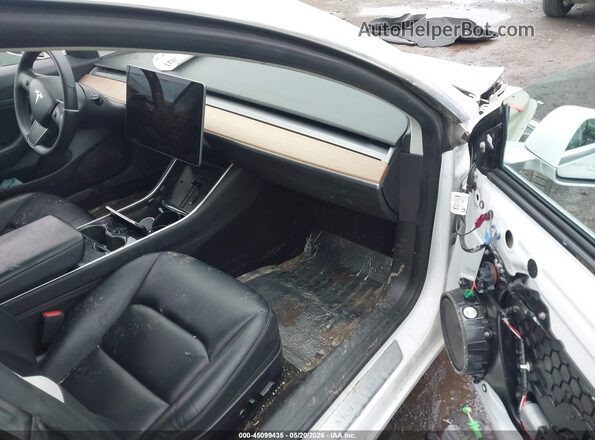 5YJ3E1EB2LF618876 2020 TESLA MODEL 3 White წინა სალონის ხედი