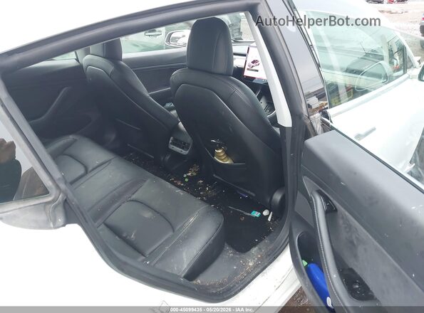 5YJ3E1EB2LF618876 2020 TESLA MODEL 3 White VIN კოდის სტიკერის ხედი