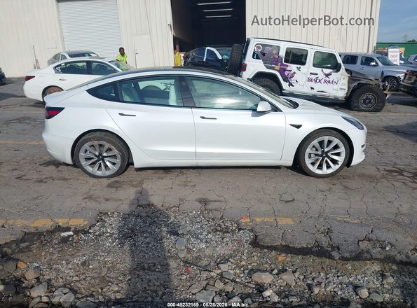 5YJ3E1EB2MF903417 2021 TESLA MODEL 3 White ხელსაწყოთა პანელის ხედი