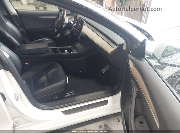 5YJ3E1EB2NF106571 2022 TESLA MODEL 3 White Front interior view