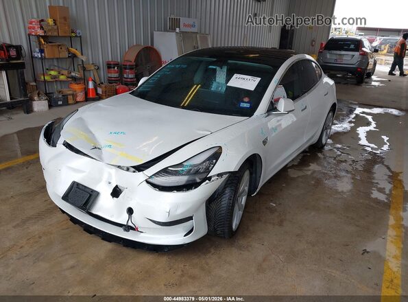 5YJ3E1EB3KF453497 2019 TESLA MODEL 3 White Front left