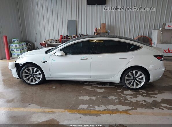 5YJ3E1EB3KF453497 2019 TESLA MODEL 3 White Rear interior view
